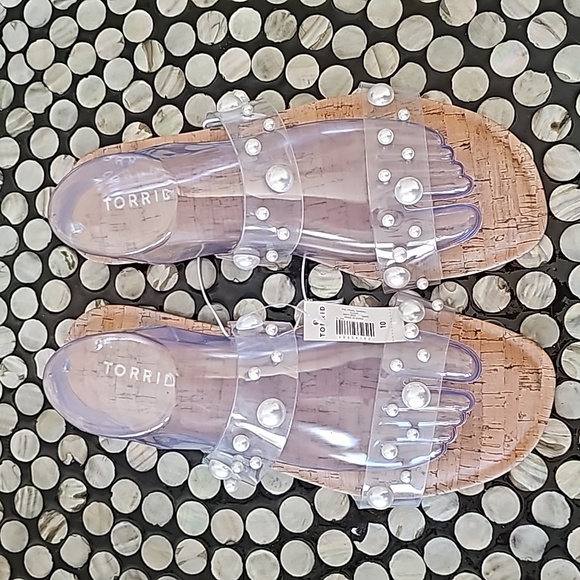 torrid Shoes - NWT TORRID Sandles Size 10
